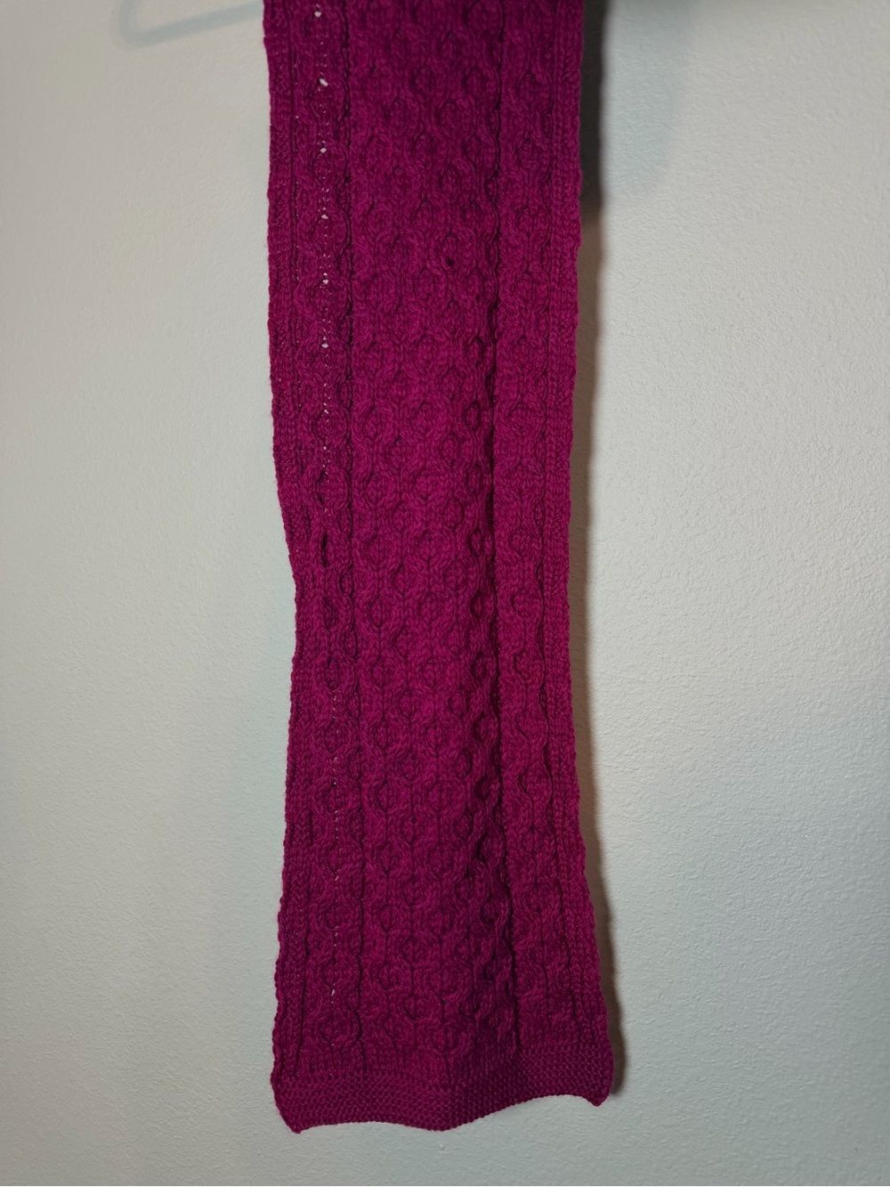 Aran Crafts Ireland Cable Knit Merino Wool Scarf Magenta Pink - Picture 5 of 8